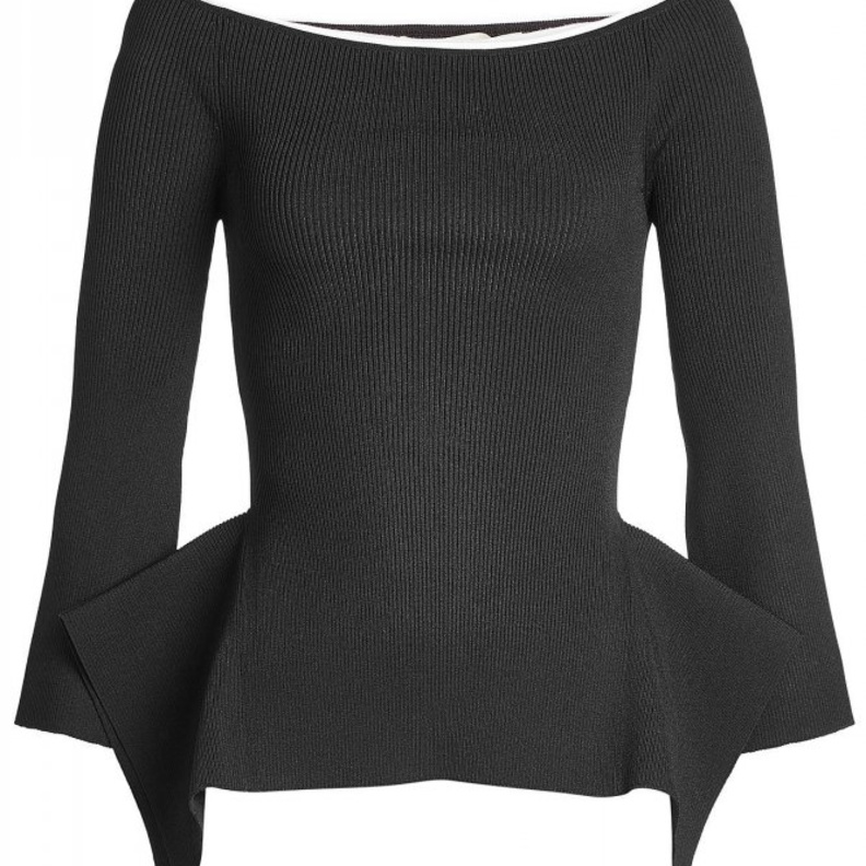 بلوزات الاوف شولدر مع الأقمشة المزخرفة