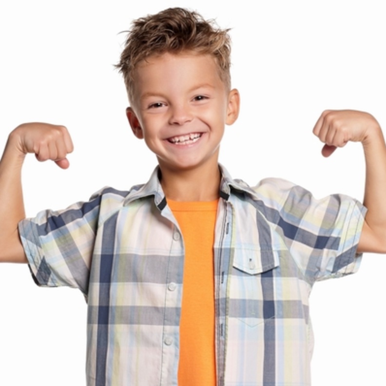 هل البنية العضلية القوية تعزز من مهارات الذاكرة عند الطفل