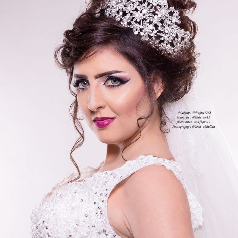 مكياج عروس لافت من نجمه الشيوخي