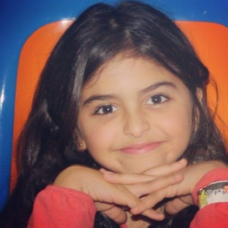 حلا الترك في طفولتها