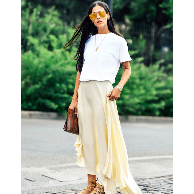 اختاري السراويل بالقصّات الرياضية المريحة ونسّقيها بستايل شبابي.