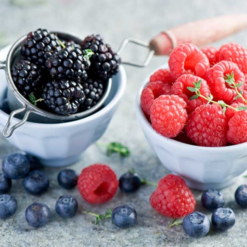 فوائد التوت العجيبة في مكافحة السرطان