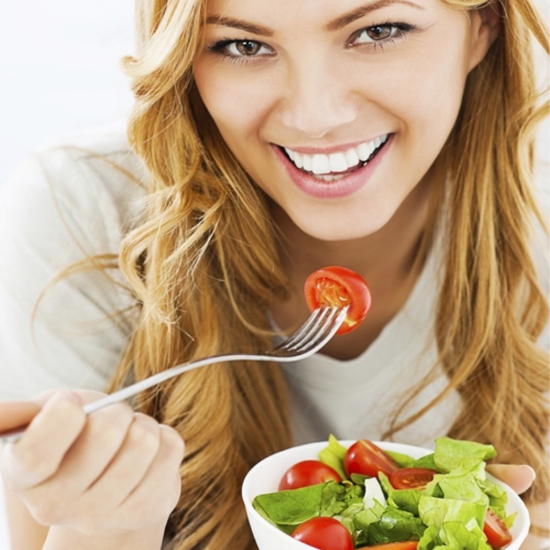 تناولي الخضار مع كل وجبة للشعور بالشبع بشكل اسرع