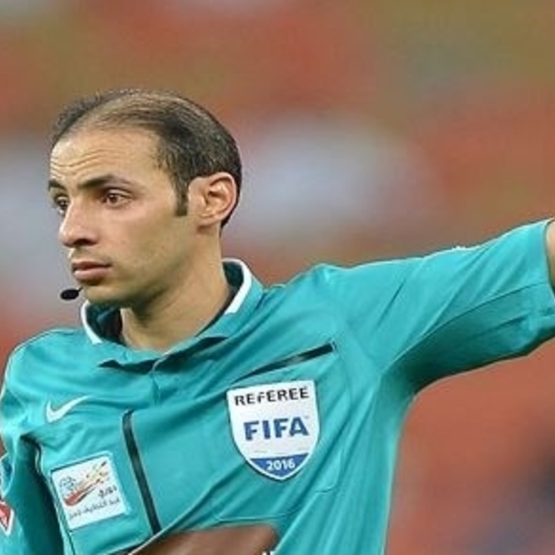 تركي الخضير يدير مباراة الهلال و الفيحاء في الجولة الأولى من الدوري السعودي