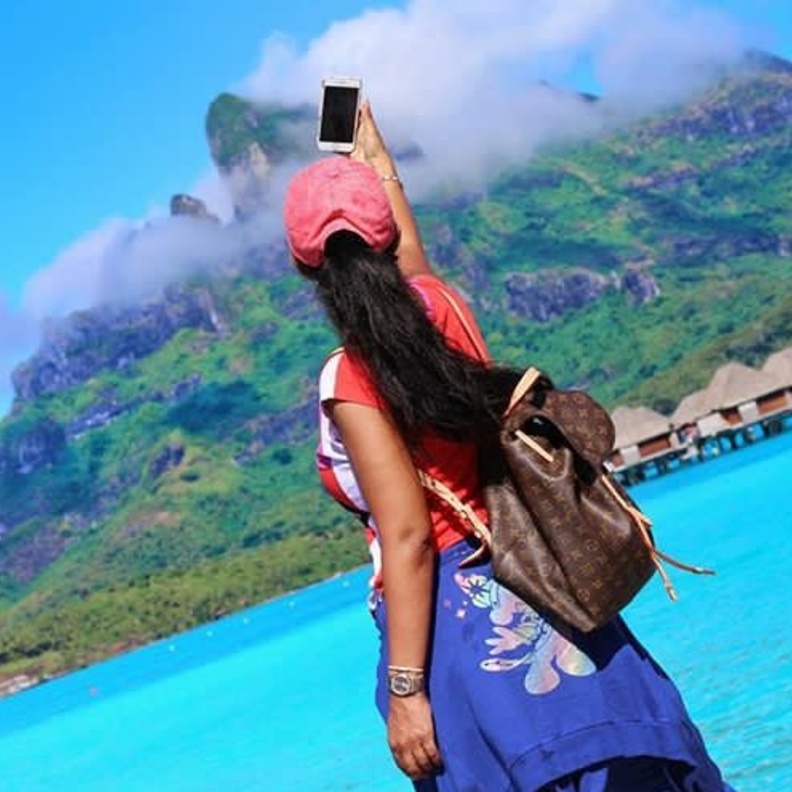 قضت بثينة صيفها في استراليا