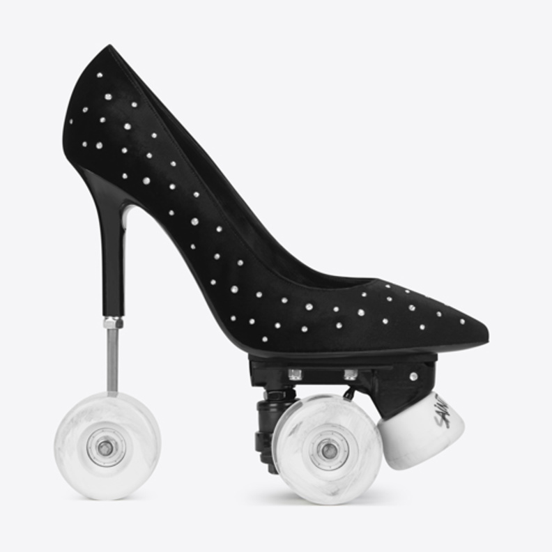 سان لوران يقدم أحذية التزلج لأول مرة في متاجر الشرق الأوسط