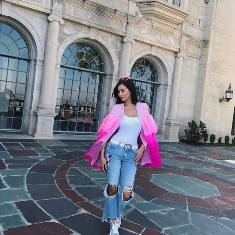 اسلوب راقي وكاجوال لبسمة بوسيل