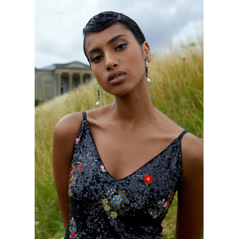 من مجموعة إيرديم x اتش آند ام.