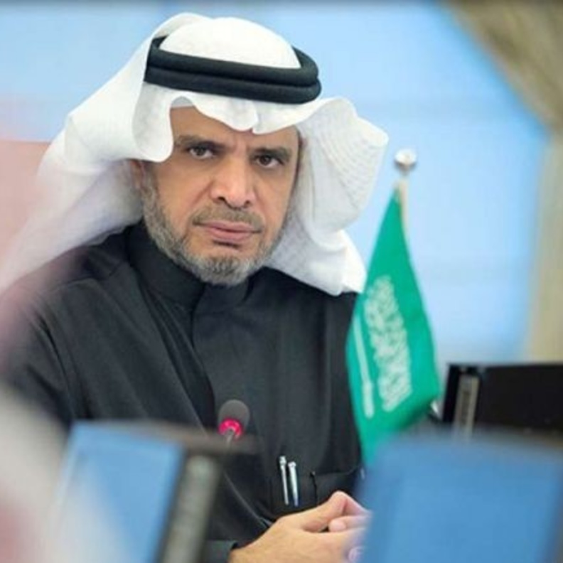 وزير التعليم يعتمد منهجية نقل المعلمات