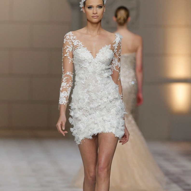 اختاري فستان زفاف يلائم قامتك وجسمك