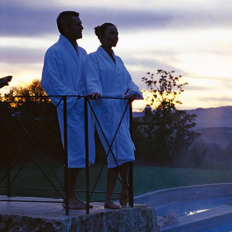 تجنب السباحة في المياه الملوثة