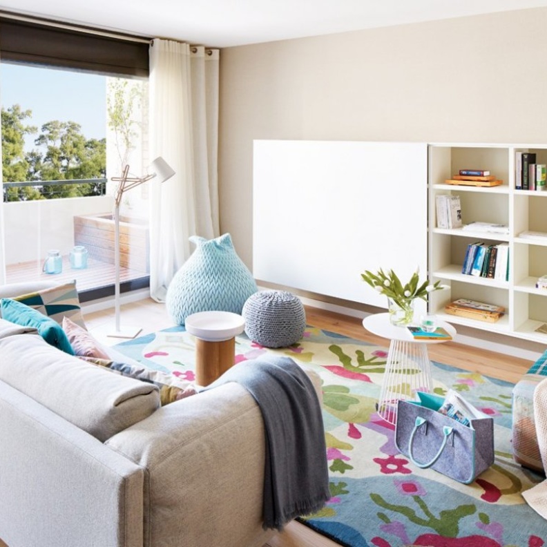 الورد والنباتات الطبيعية لغرف الجلوس بتصميم الصيف