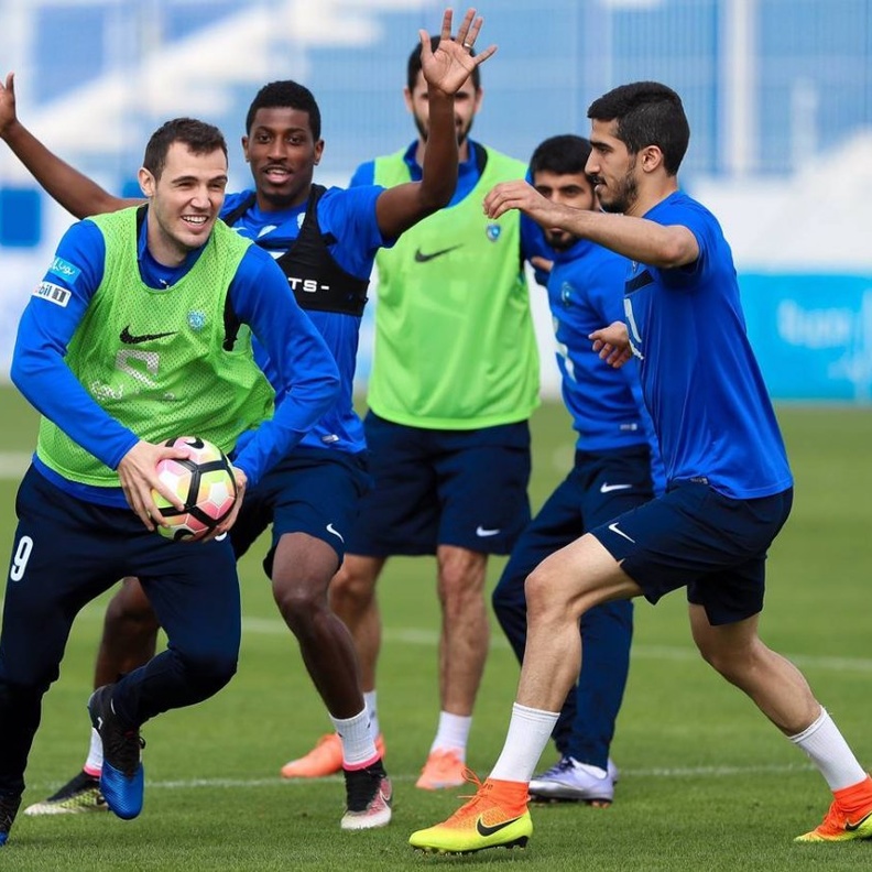 الهلال السعودي يلاقي بیرسبولیس الإيراني