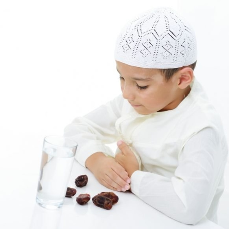 القواعد السليمة في صيام الاطفال في رمضان