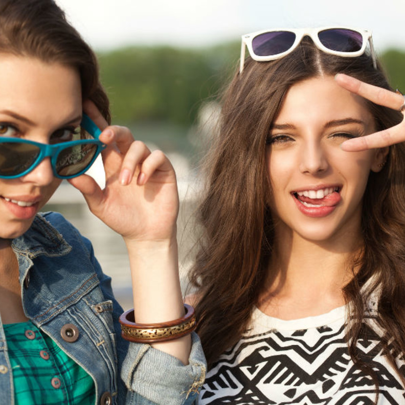 الاخطاء الشائعة في تربية البنات في سن المراهقة