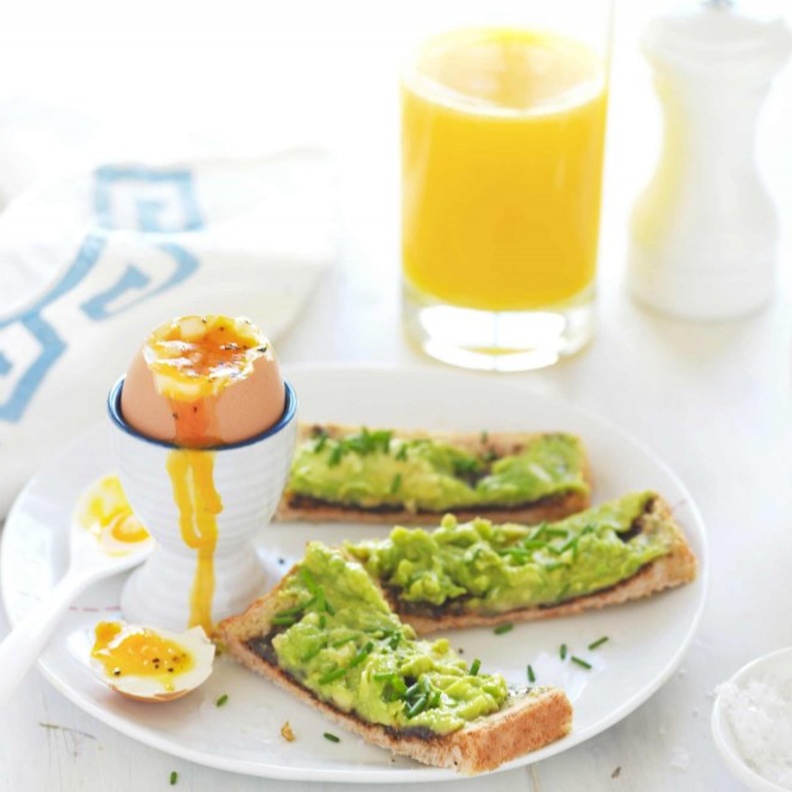 تناول البيض في الفطور يساعد في علاج الإكتئاب