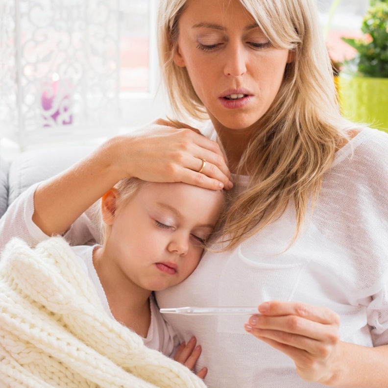 أفضل الطرق لتخفيض حرارة الطفل بدون استخدام الادوية 