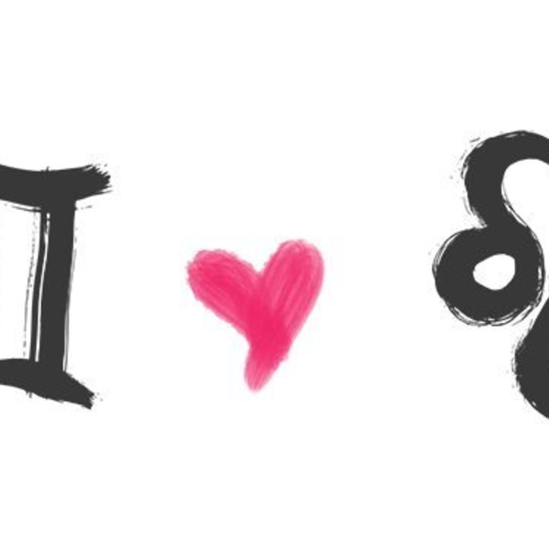 ينجذب مولود الجوزاء الى تفاؤل مولود برج القوس وحبّه للحياة والمرح