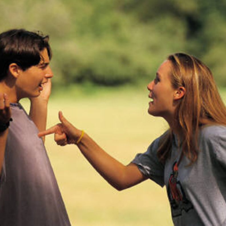 اكثر العبارات التي يكرهها المراهقون من الأباء