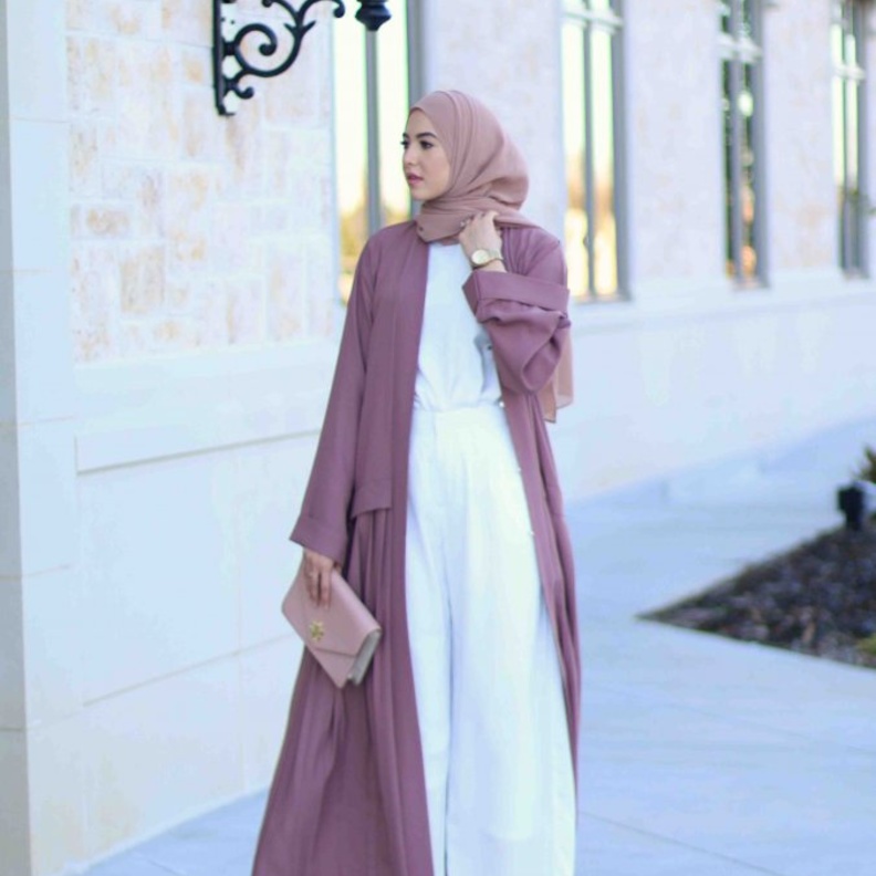 موديلات عبايات استقبال أنيقة للعروس في عيد الأضحى