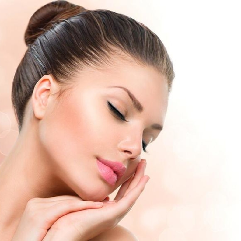 طرق العناية بالبشرة الجافة و الحساسة