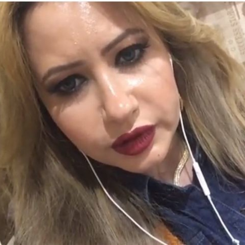 معركة بين مي العيدان ودنيا بطمة