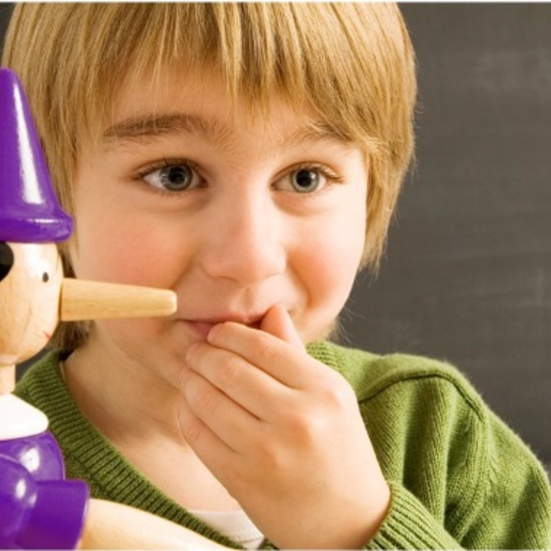 علاج الكذب عند الاطفال