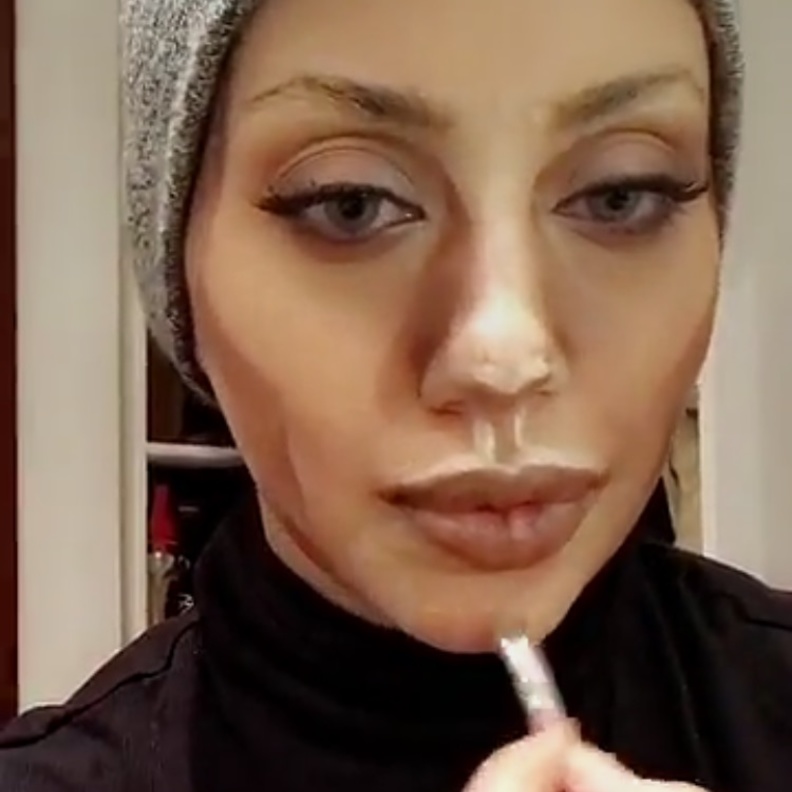 حنان النجادة 