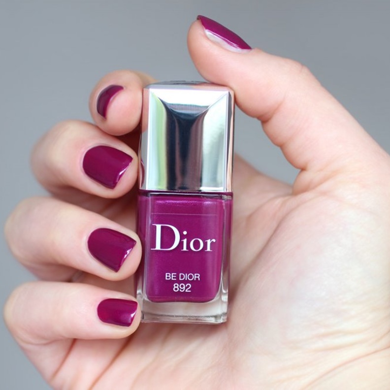 يرمز اللون البنفسجي إلى الاستقلالية والحرية