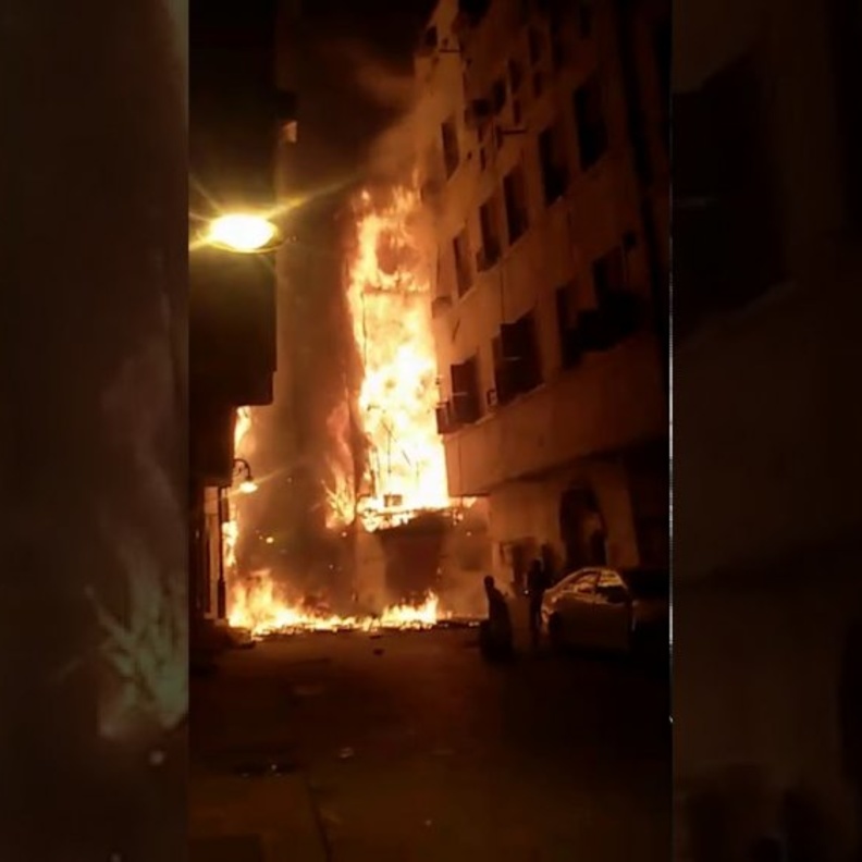 الدفاع المدني يسيطر على الحريق