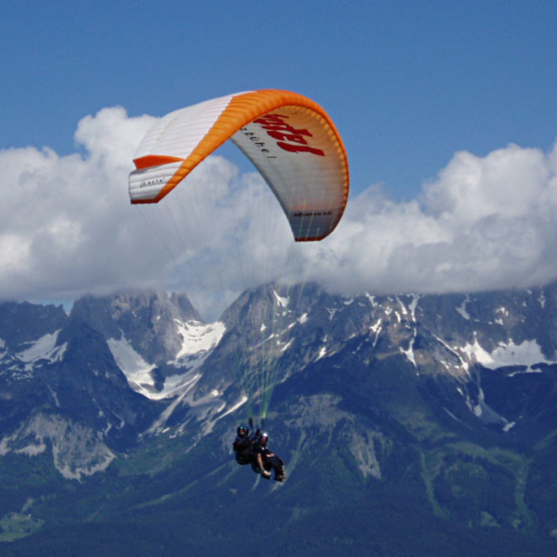 الطيران المظلي في نيوزيلاندا.