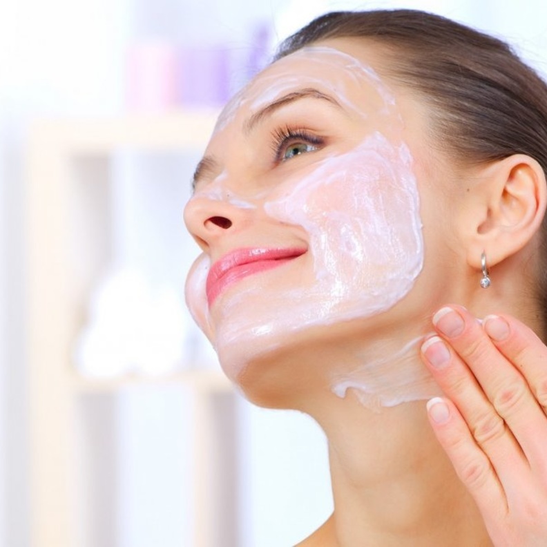 الخلطات المغربية تساعد العروس في تبييض جسمها