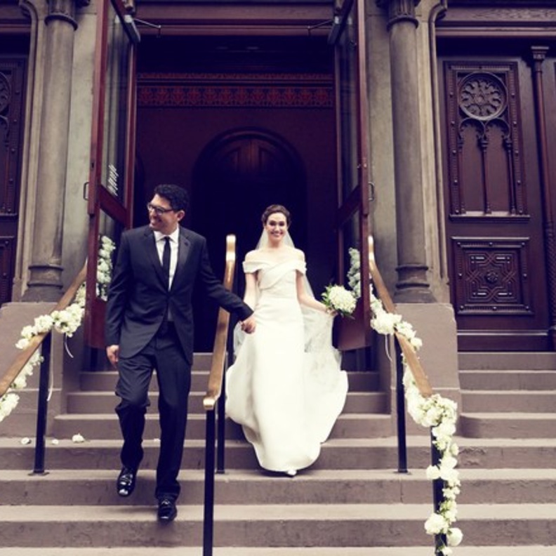 زواج الممثلة الاميركية ايمي روسوم من المخرج وكاتب السيناريو سام اسماعيل.