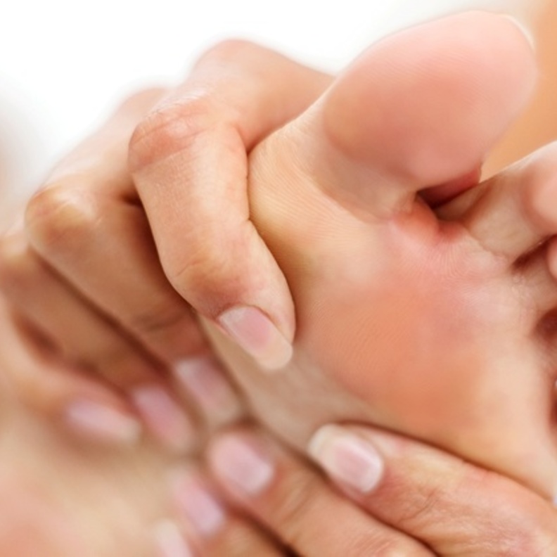  النقرس مرض يصيب المفاصل يمكن السيطرة عليه بالغذاء