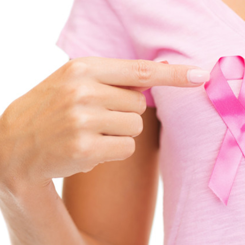 الوراثة أحد أسباب سرطان الثدي
