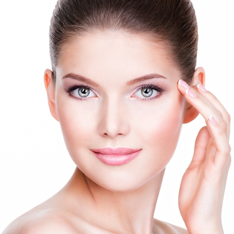 فوائد ماء الورد للبشرة وطرق استخدامه