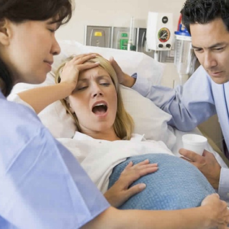 اعراض الولادة المبكرة للتوأم وكيفية الوقاية من حدوثها