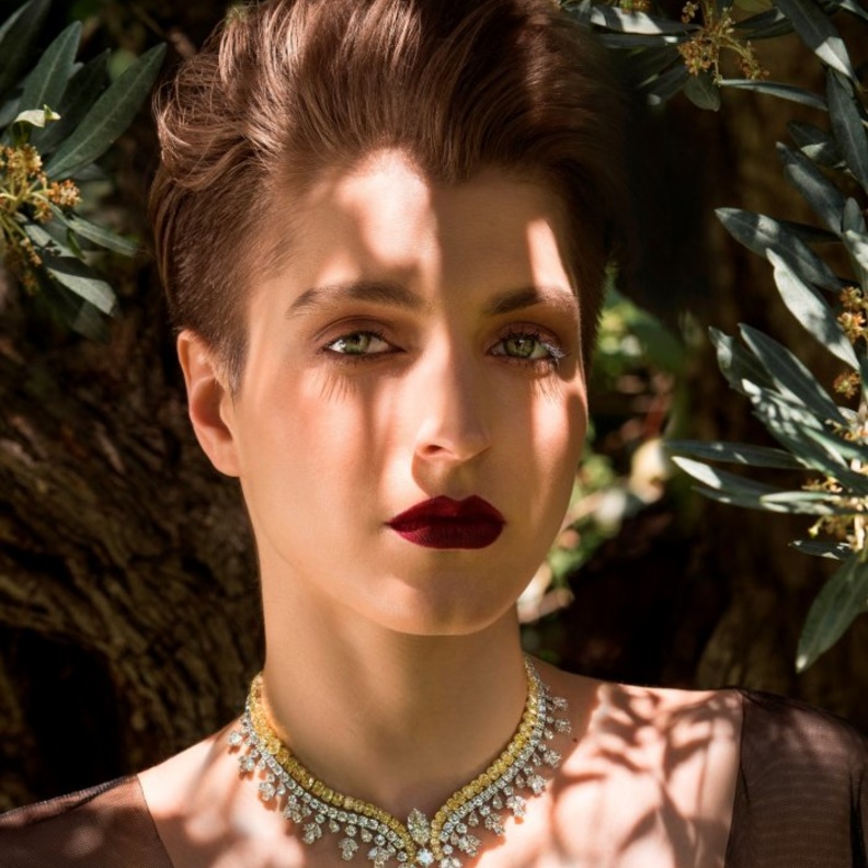 _اطلالة ماسية للعروس من دار ابراهيم زين.