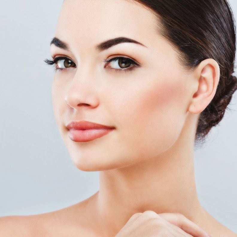 مستحضرات تجميل طبيعية للبشرة المختلطة