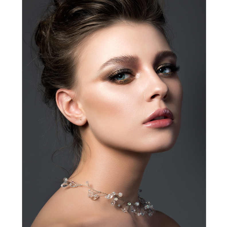 مكياج برونزي أنيق وملفت