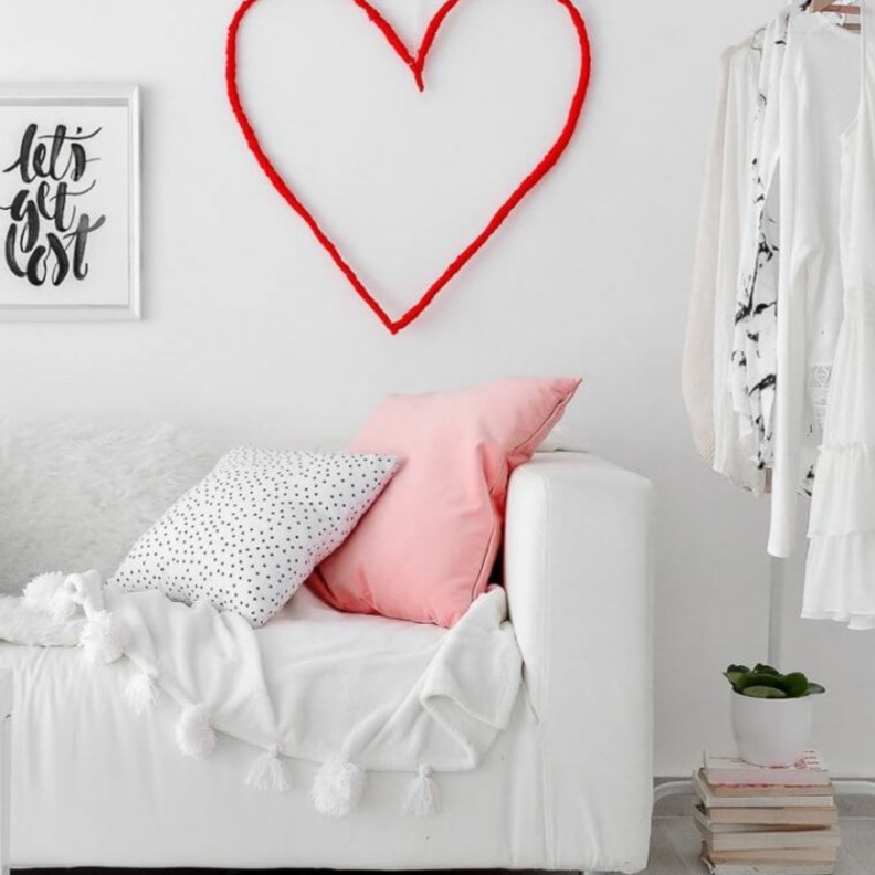 ديكور بسيط لمنزلك صنع يدويا يعلق على الجدار