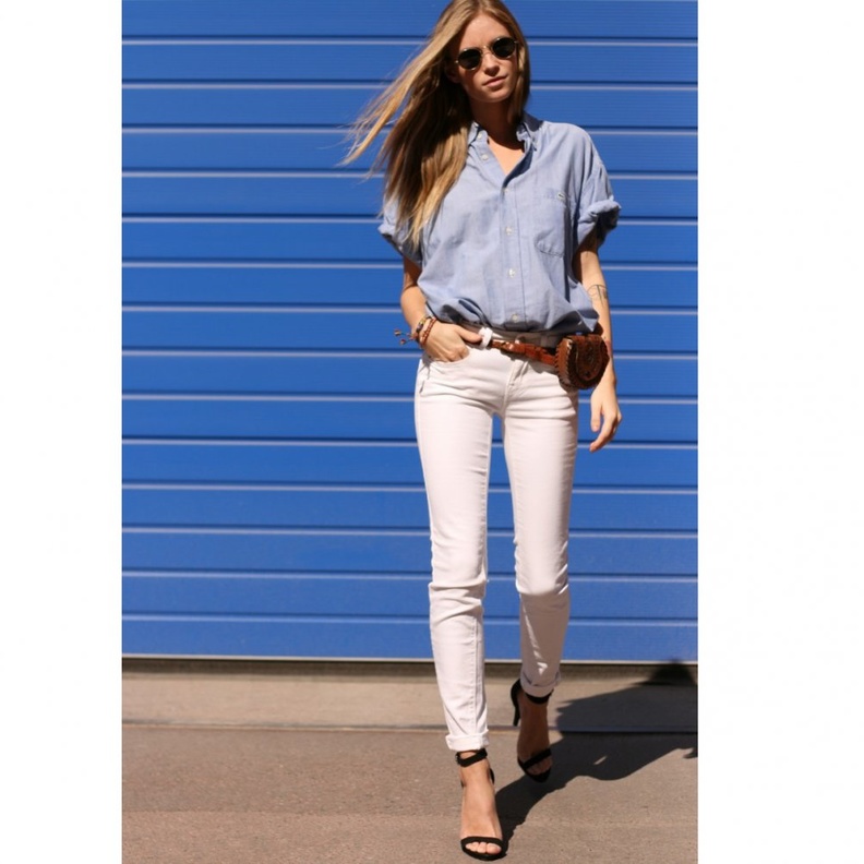 حقيبة الخصر تعود إلى عالم الموضة من جديد في صيف ٢٠١٧ !