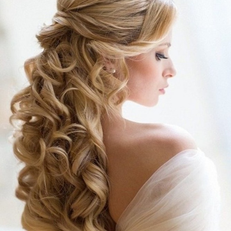 شعرك اكثر لمعانا وطولاً مع العسل