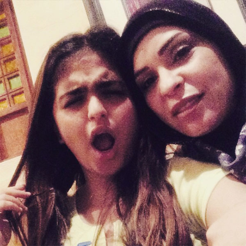 حلا الترك ووالدتها