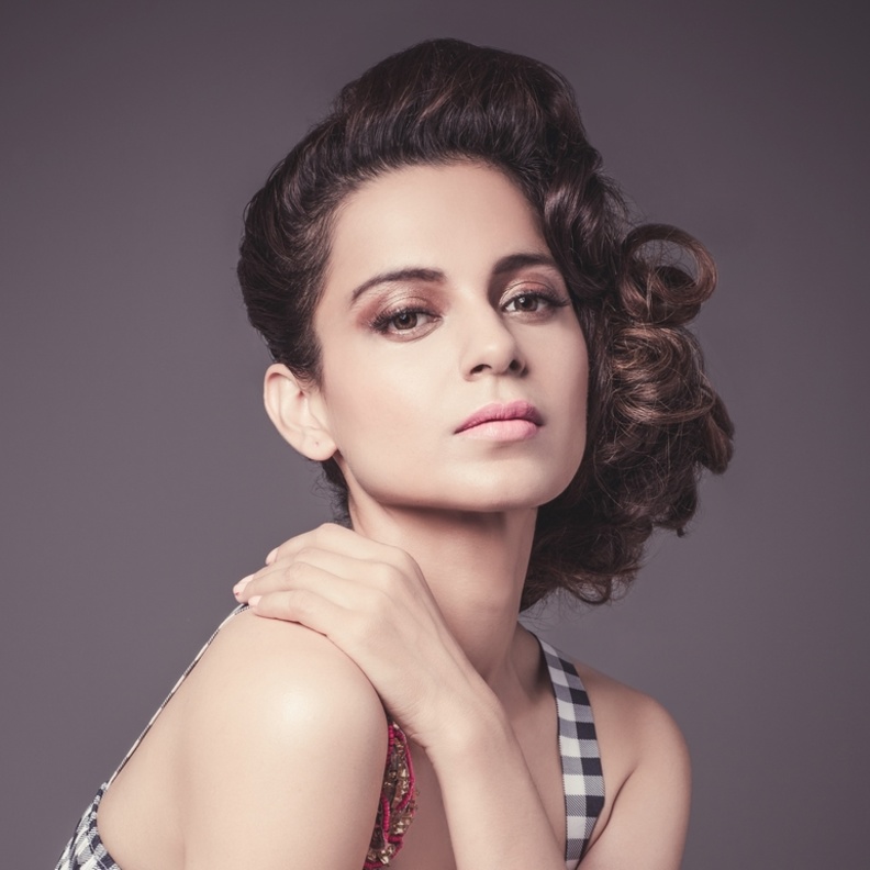 احتفالا بعيد ميلادها الثلاثين صور كانجانا رانوت في طفولتها