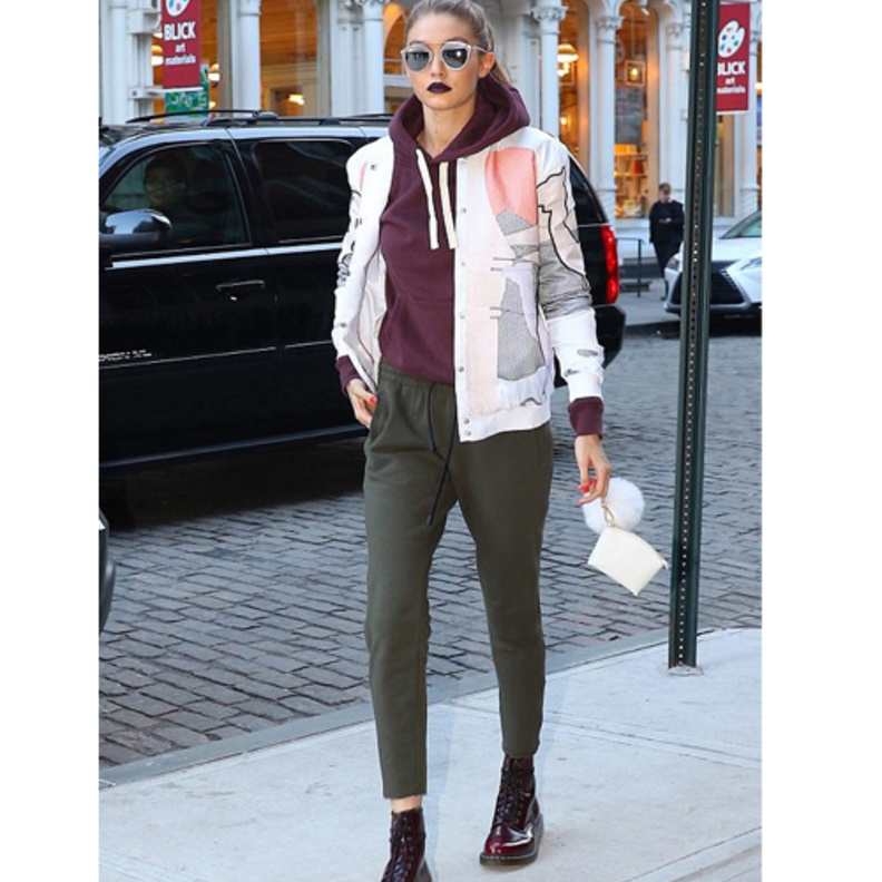 ملابس بنات جيجي حديد الرياضية ساحرة