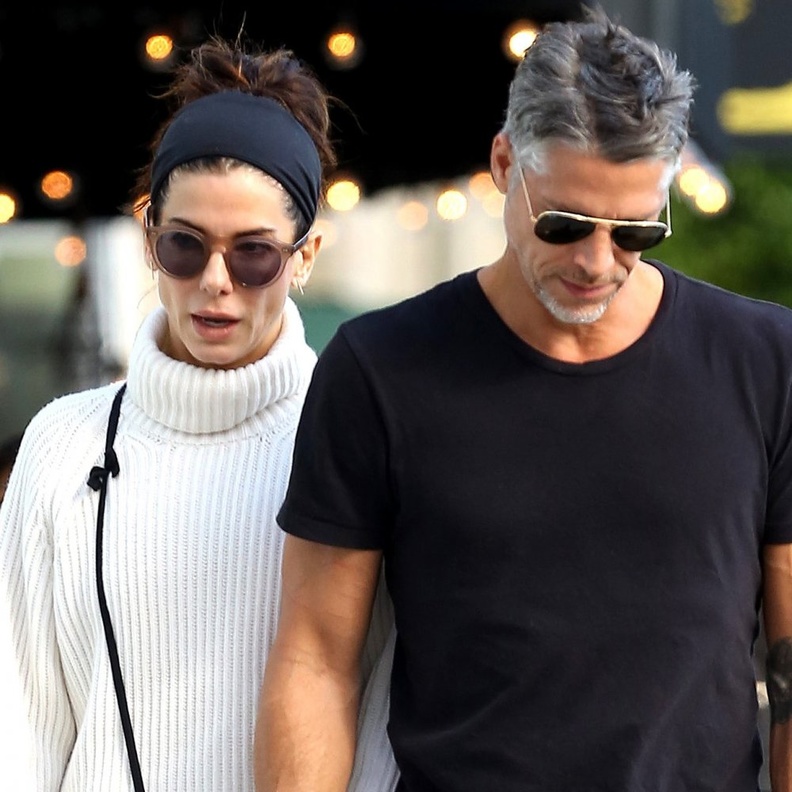 ساندرا بولوك (Sandra Bullock) تخطط للزواج قريبا من صديقها بريان راندال