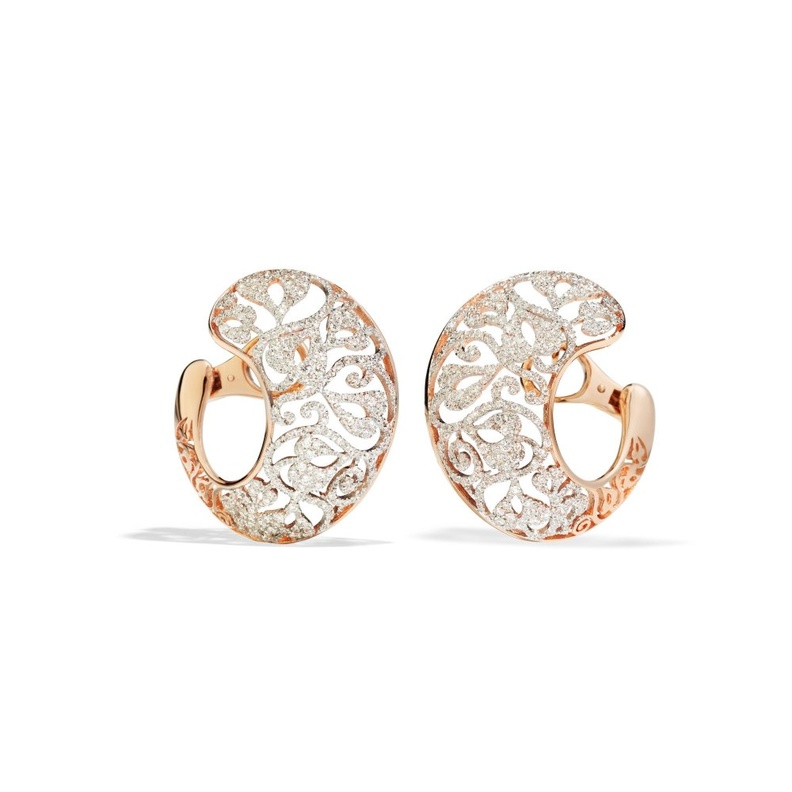 أقراط ديور من الذهب والماس