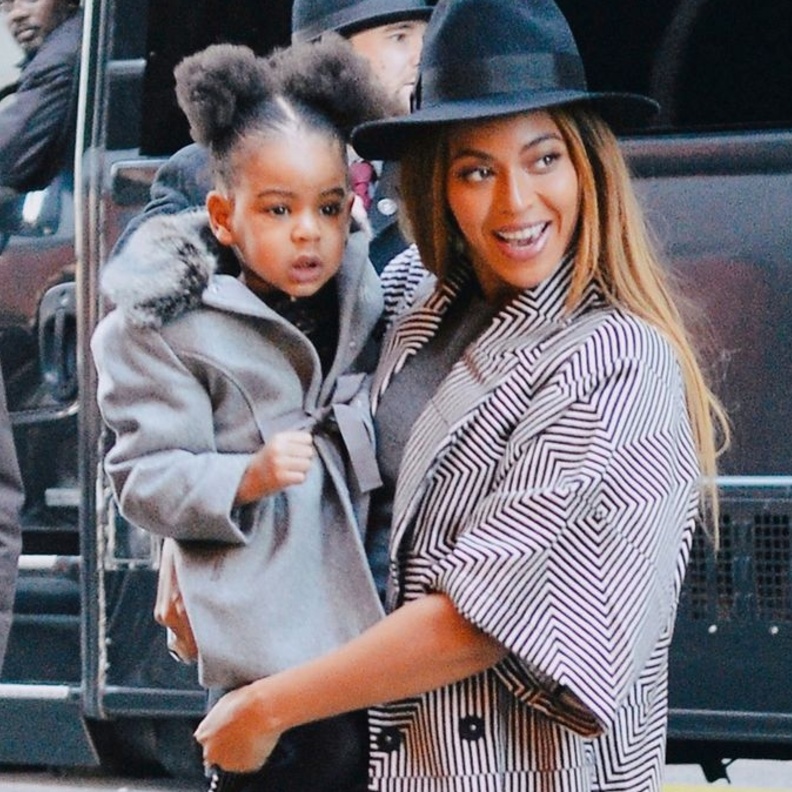 بيونسيه تخفي جنس التوأم