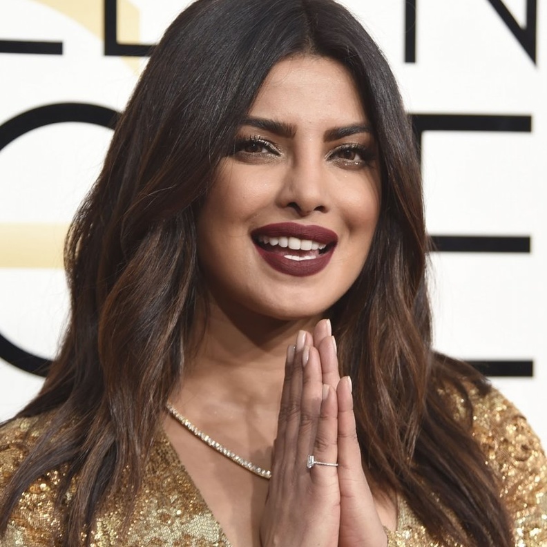 بريانكا تشوبرا على موعد مع الجوائز أثناء النوم